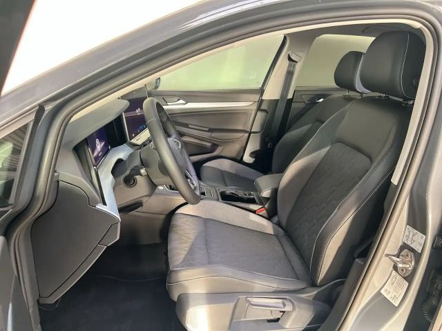 Volkswagen Golf 1.5 TSI