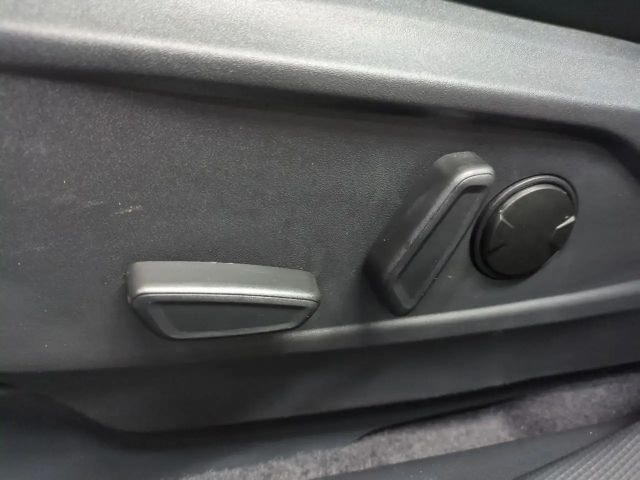 Ford Mustang Mach-E AWD Premium