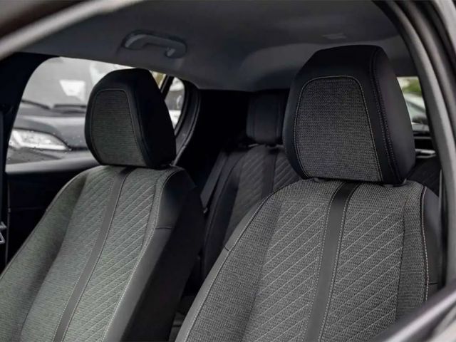 Peugeot 208 100pk MT6 | Camera | Navi. | Parkeers. v&a | Au...