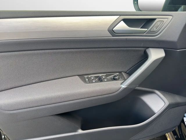 Volkswagen Touran 2.0 TDI Comfortline DSG R-Line