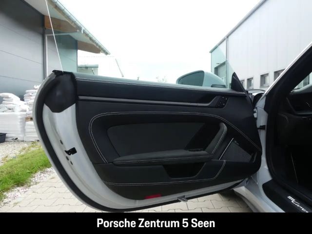 Porsche 992 Carrera Coupé GTS