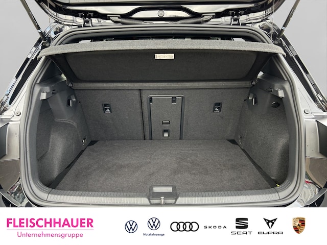 Volkswagen Golf 2.0 TSI DSG Golf VIII