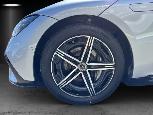 Mercedes-Benz EQE 350 AMG Line Sedan