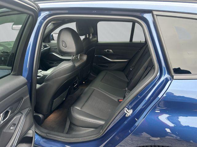 BMW 330 330e Touring