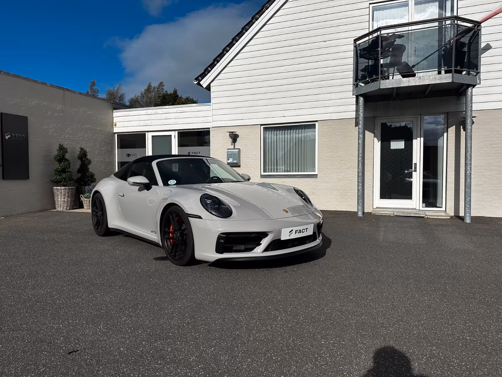 Porsche 911 4 992 Cabriolet GTS Targa