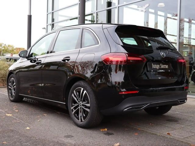 Mercedes-Benz B 180 Progressive Sedan