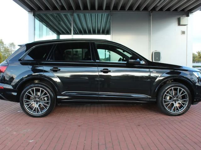Audi Q7 55 TFSI Quattro S-Line