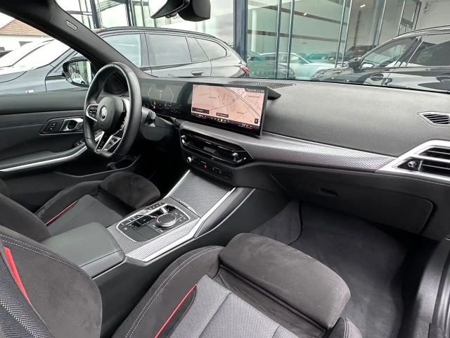 BMW 320 320i M-Sport Sedan