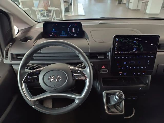 Hyundai Staria Trend