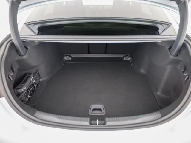 Mercedes-Benz C 200 C 200 d Sedan