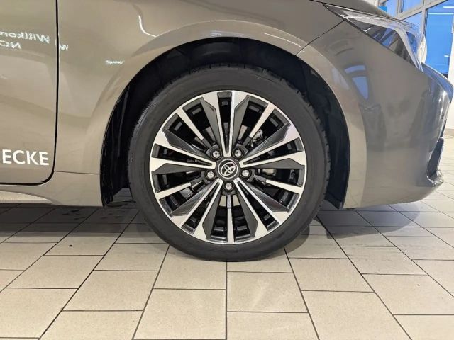 Toyota Corolla Hybride Team D