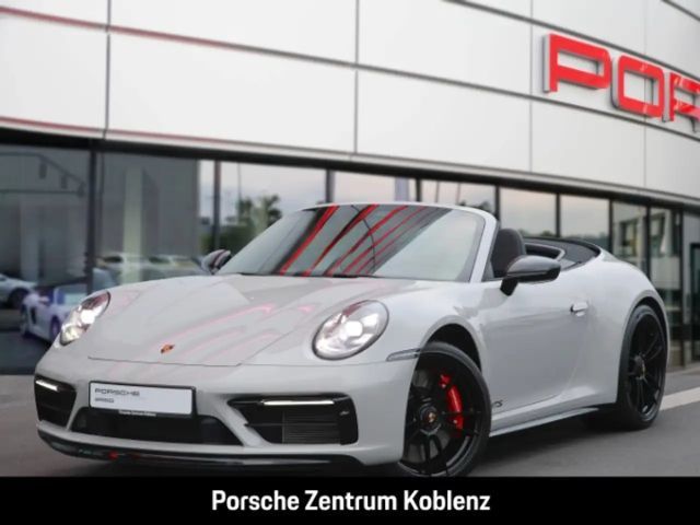 Porsche 992 Cabrio Carrera GTS
