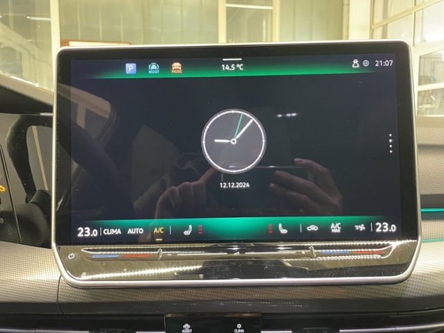 Volkswagen Golf 2.0 TDI DSG Golf VIII