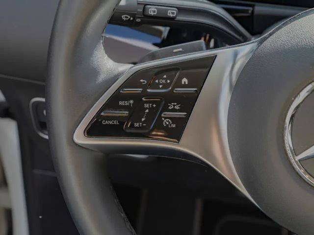 Mercedes-Benz GLA 180 Progressive