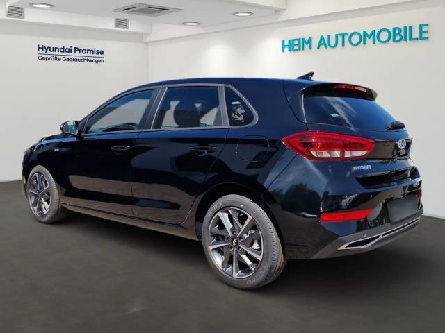 Hyundai i30 Advantage Hybrid T-GDi