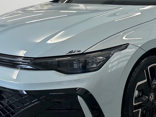 Volkswagen Golf 1.5 eTSI Golf VIII