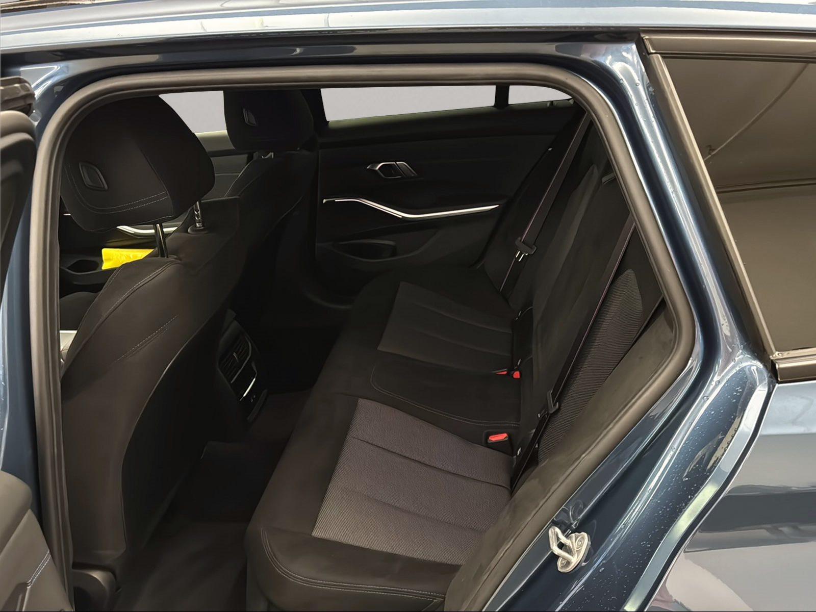 BMW 320 320d Touring