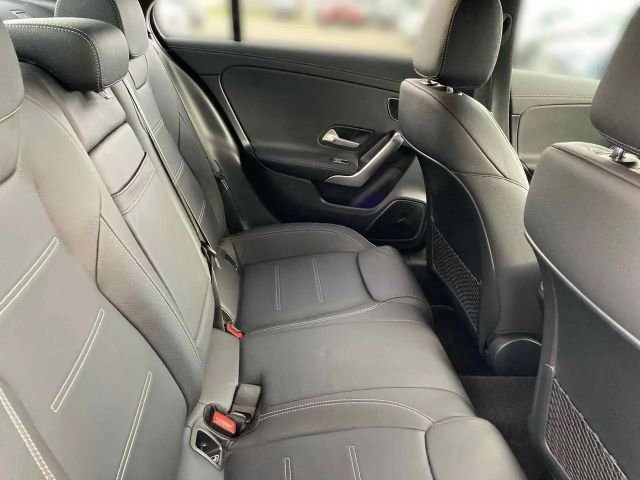 Mercedes-Benz A 220 4MATIC AMG Line Premium
