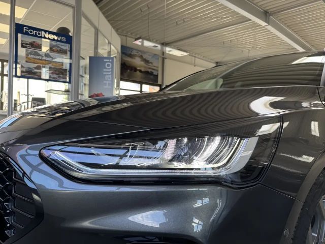 Ford Focus ST Line Wagon