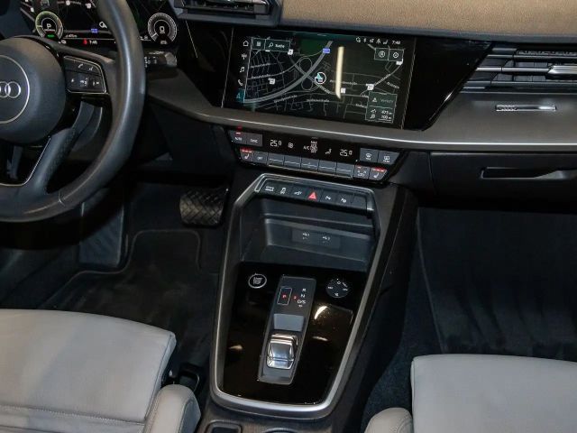 Audi A3 40 TFSI Hybride Sedan