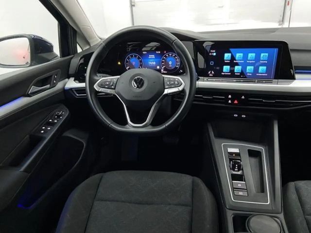 Volkswagen Golf 1.0 TSI DSG Life Variant