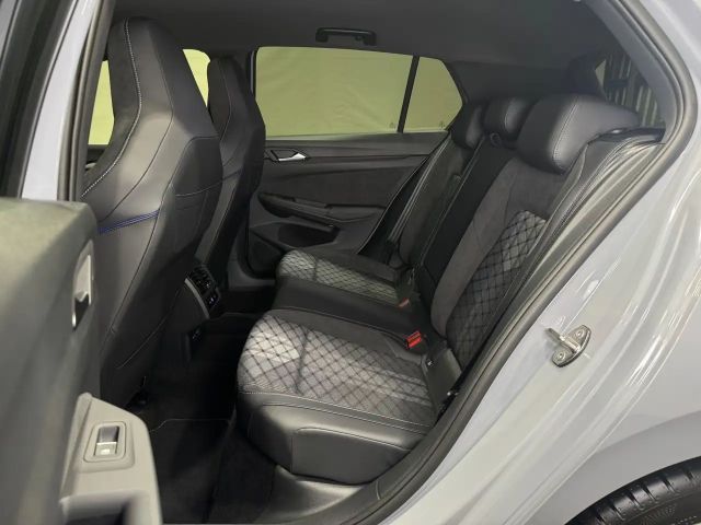 Volkswagen Golf 1.5 eTSI DSG R-Line