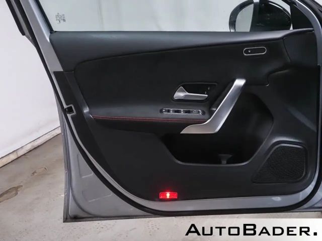 Mercedes-Benz A 220 A 220 d AMG Line