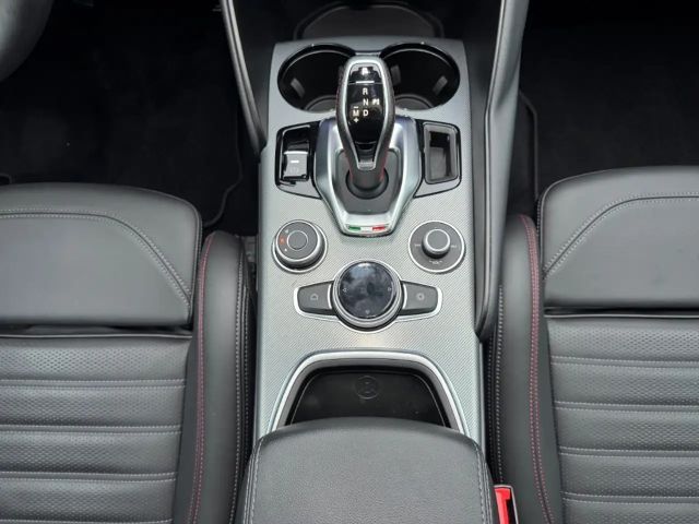 Alfa Romeo Giulia Q4