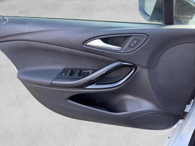 Opel Astra 1.2 Turbo Elegance