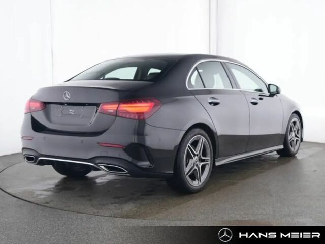 Mercedes-Benz A 220 A 220 d AMG Line
