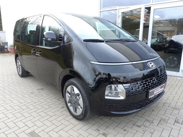 Hyundai Staria Trend