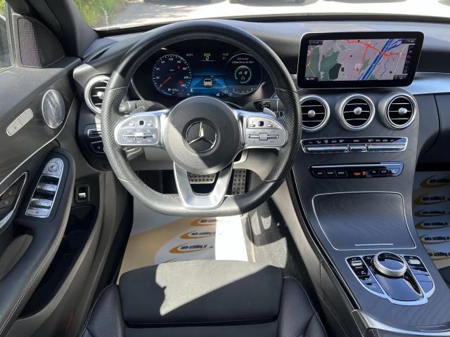 Mercedes-Benz C 200 4MATIC AMG Line Sedan