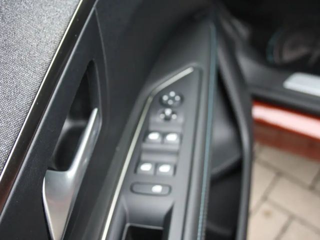 Peugeot 3008 Crossway EAT8 PureTech