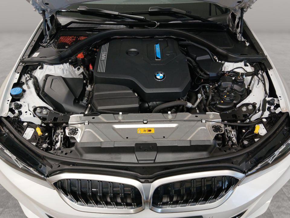 BMW 320 320e Touring