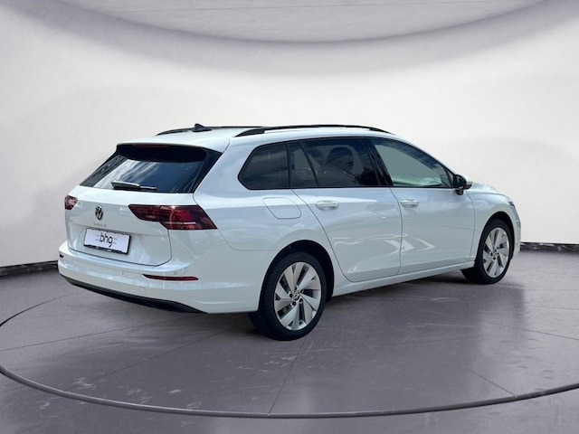 Volkswagen Golf Life Variant