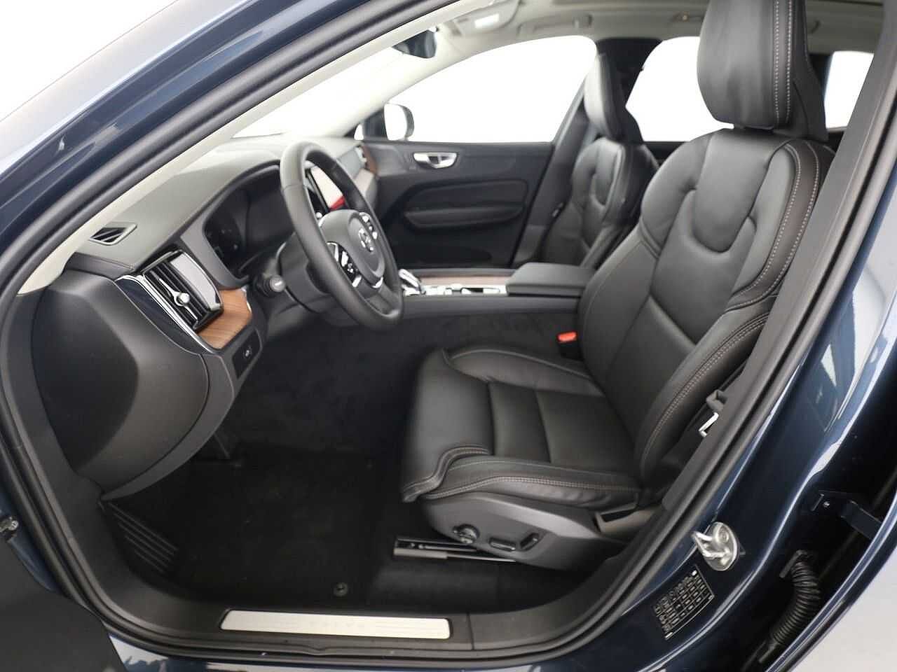 Volvo XC60 AWD Dark Ultimate