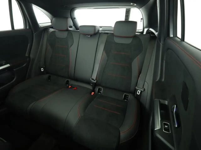 Mercedes-Benz GLA 220 4MATIC AMG Line