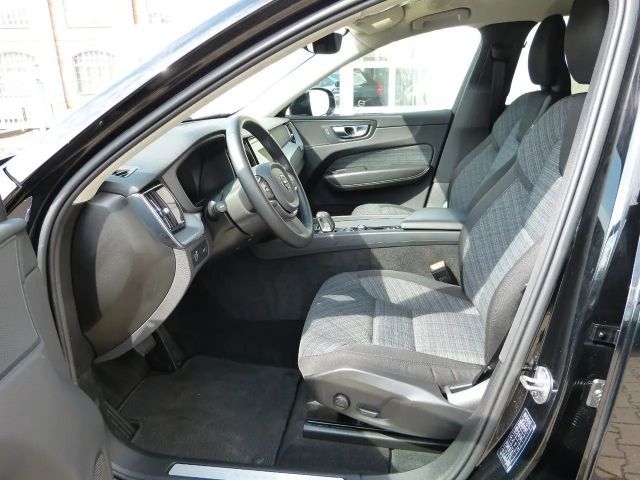 Volvo XC60 Momentum