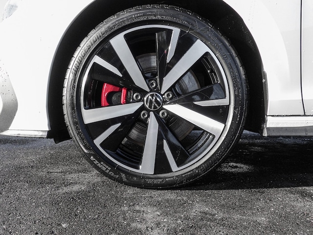 Volkswagen Golf 1.5 eTSI DSG eHybrid