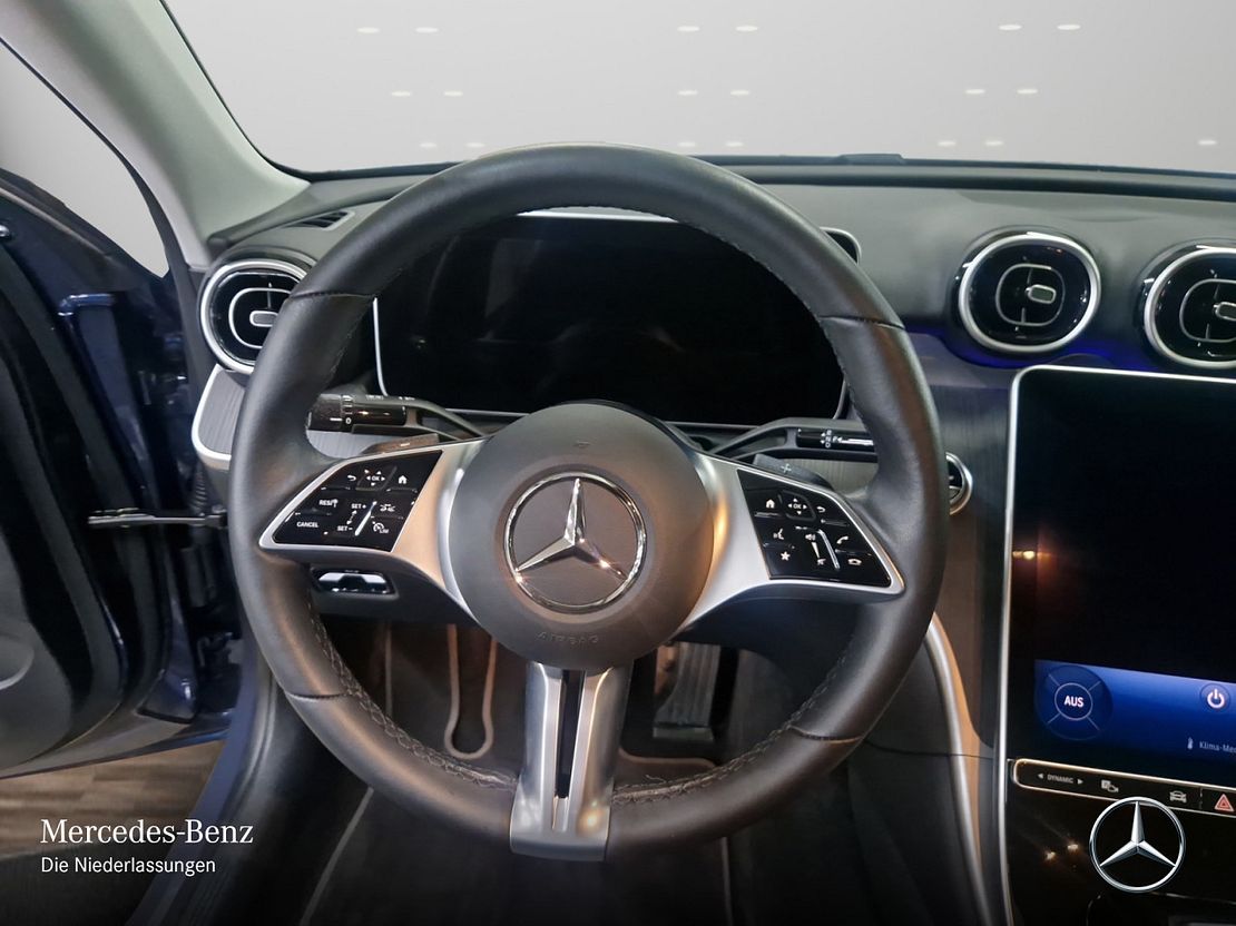 Mercedes-Benz C 200 Sedan