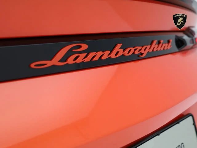 Lamborghini Urus Performante