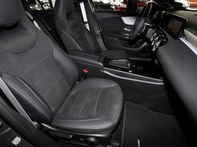 Mercedes-Benz A 200 AMG Line