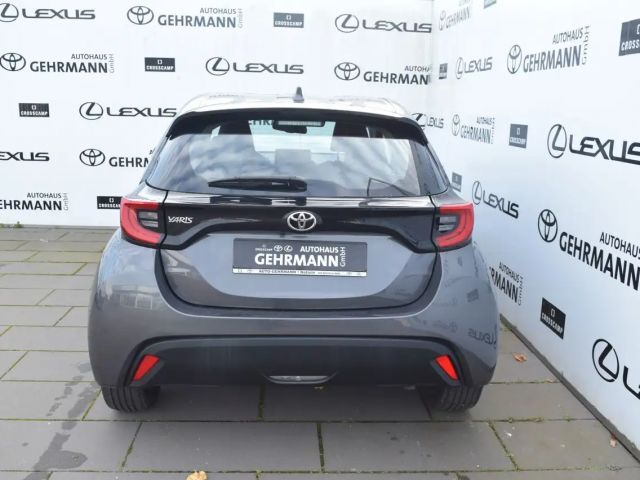 Toyota Yaris Club Hatchback