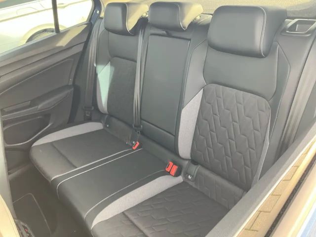 Volkswagen Golf 1.5 TSI