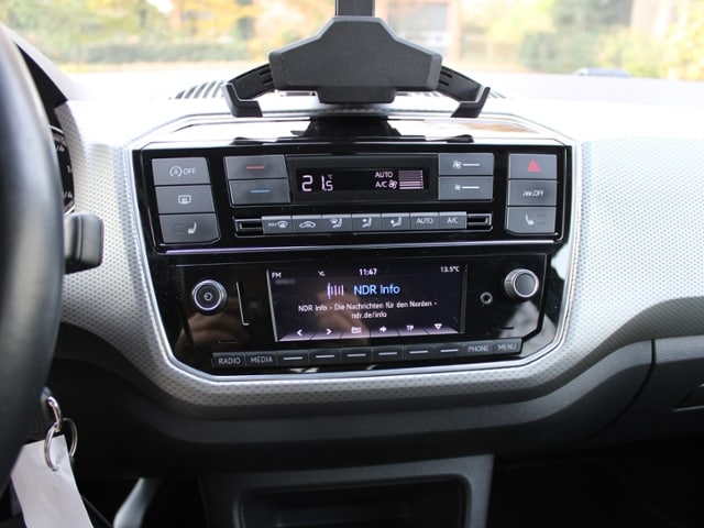 Volkswagen up! Active