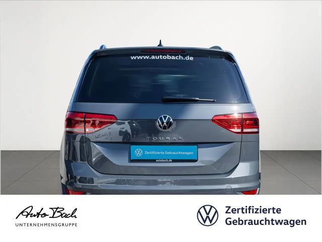 Volkswagen Touran 1.5 TSI DSG