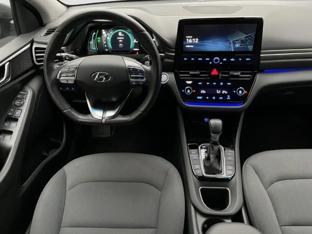 Hyundai Ioniq Hybrid Plug-in Style