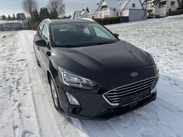 Ford Focus Cool & Connect Wagon
