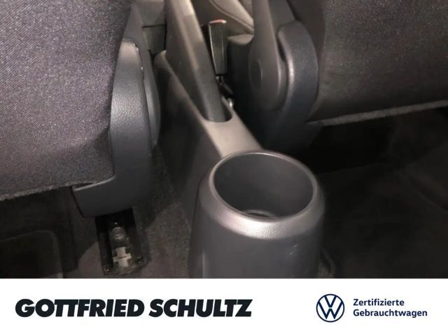 Volkswagen up! Active