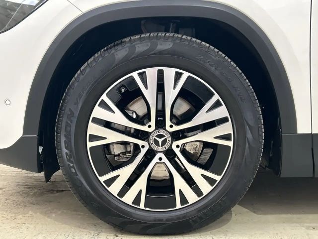 Mercedes-Benz GLA 180 GLA 180 d Progressive